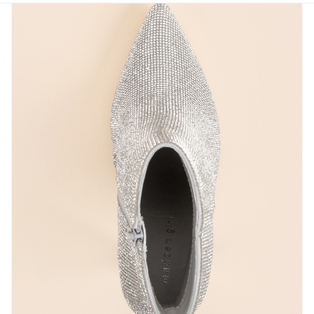 ✨🪩New Steve Madden Rhinestone Stiletto Booties✨🪩 - Picture 4 of 10